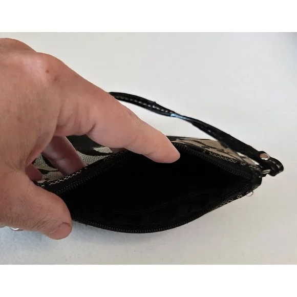 Coach Signature‎ C Monogram Wristlet Pouch Wallet Black Tan - Picture 3 of 11